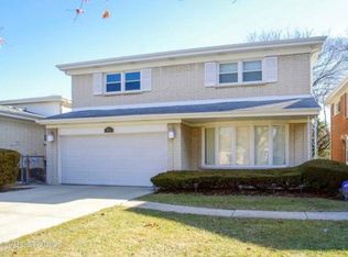 7321 N Kostner Ave, Lincolnwood, IL