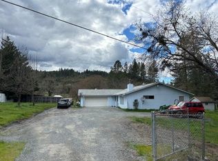 4000 Cloverlawn Dr, Grants Pass, OR