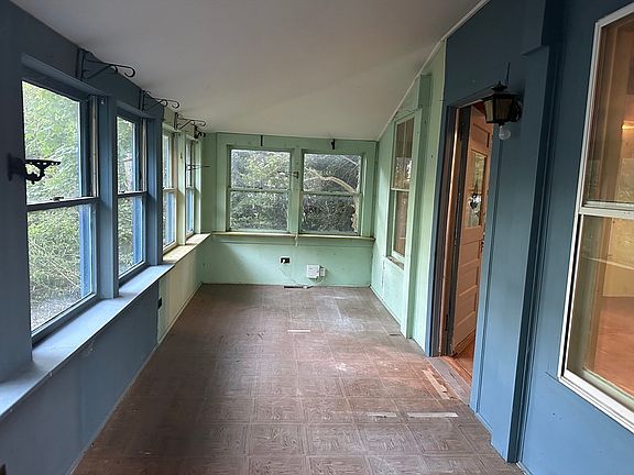 3rd image of 42 Brandt Beach Ave