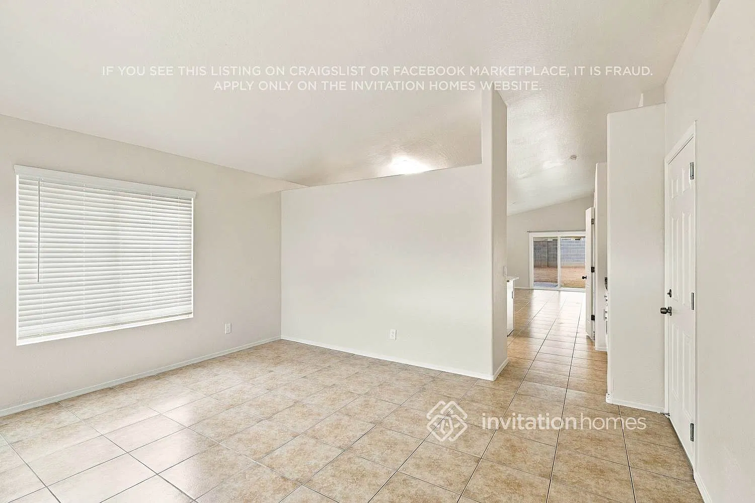 2745 W Pecan Rd Phoenix, AZ 85041 — Photo 3