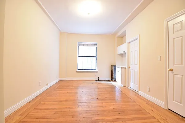 Rented by (Legacy) NY Quality Living Uptown | media 8
