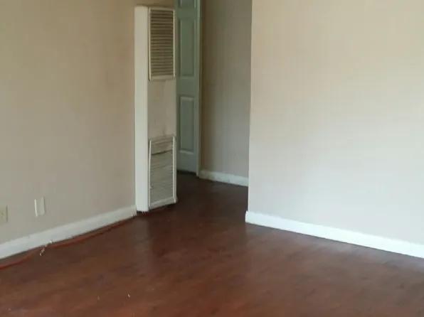 Downey Avenue, 16854 Downey Ave, Paramount, CA 90723