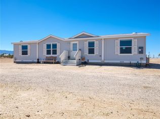 14226 Schlitz Rd, Phelan, CA 92371