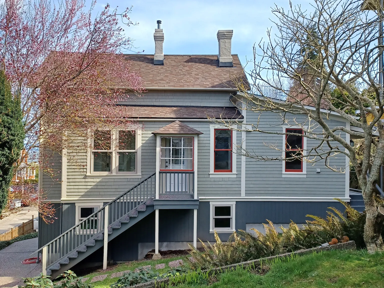 2 bed, 1.5 bath, 890 sqft, $1,900 — Photo 2