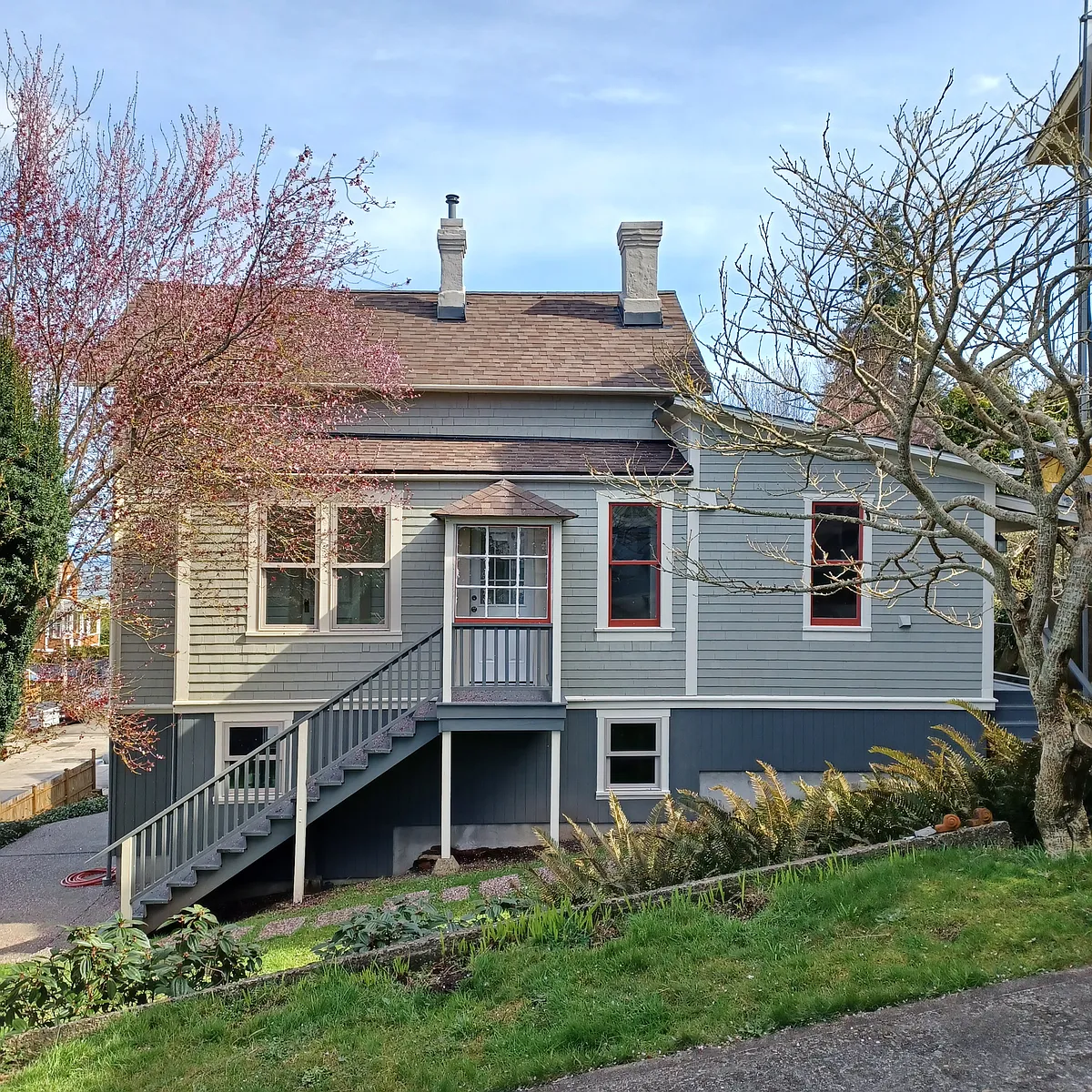 Building Photo - 229 Alameda Ave