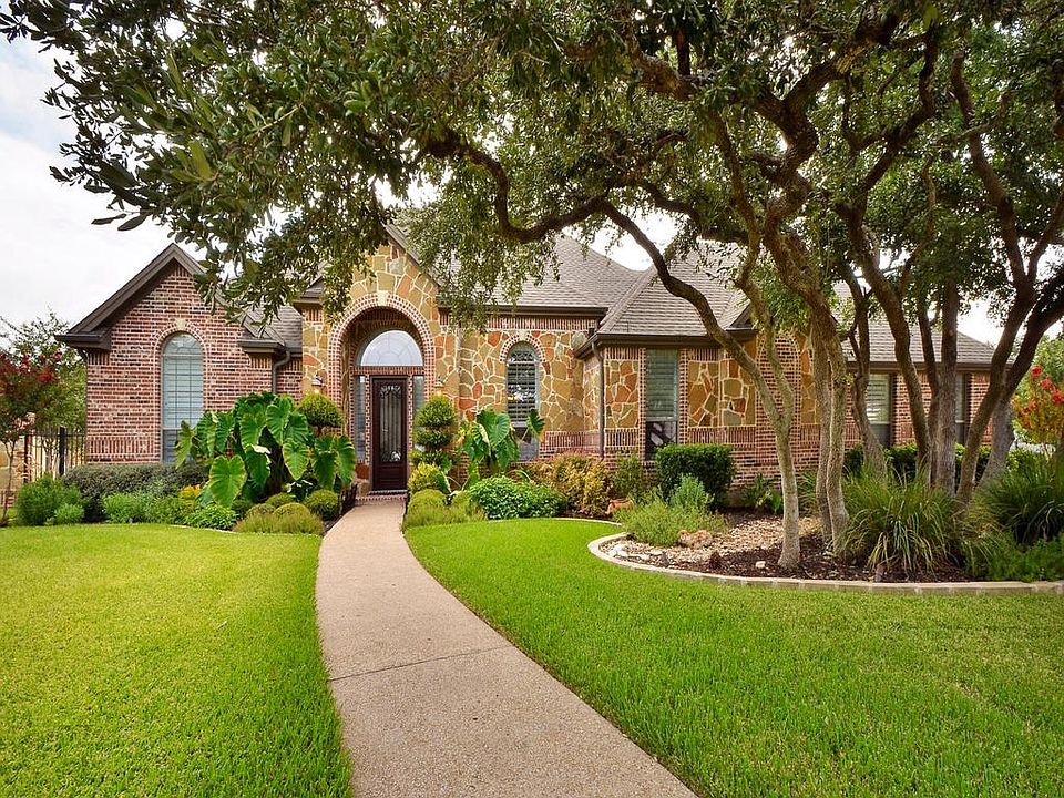 1st image of 901 Shinnecock Hills Dr