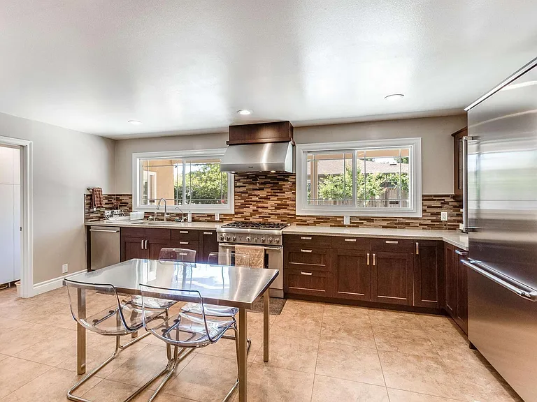 12371 Saraglen Dr — Photo 10