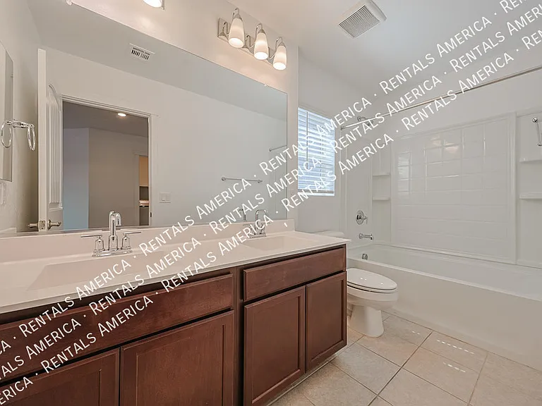 6038 W Hartford Ct — Photo 14