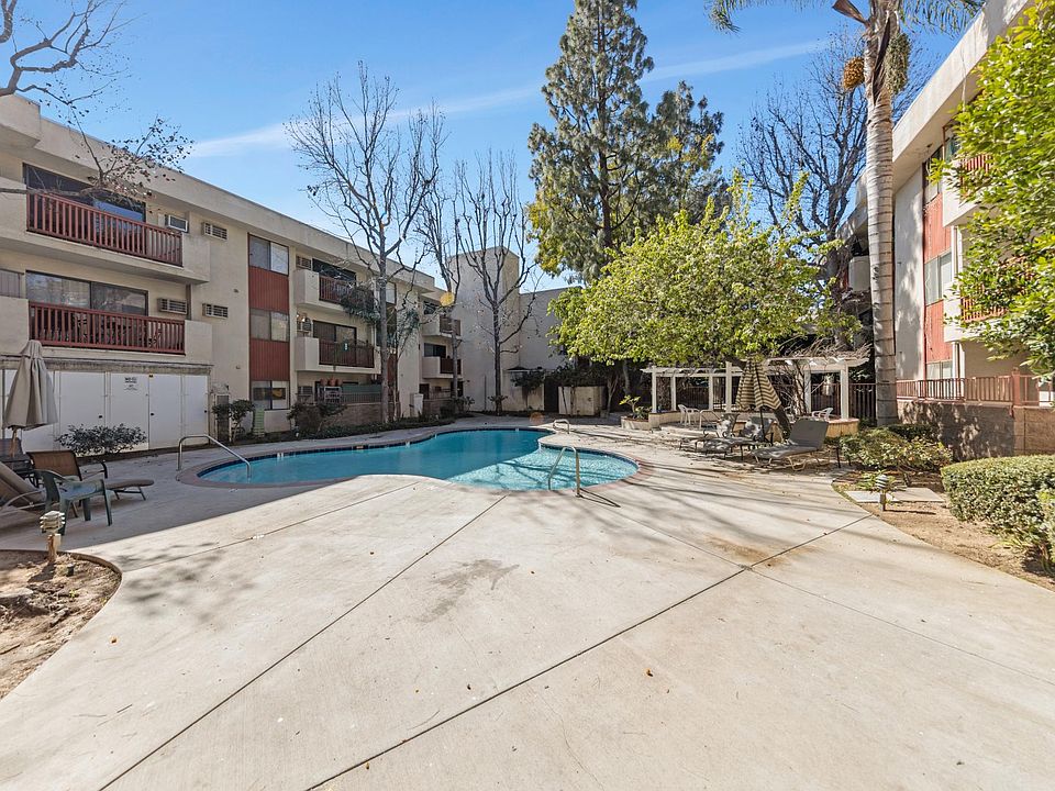1st image of 20234 Cantara St Unit 318