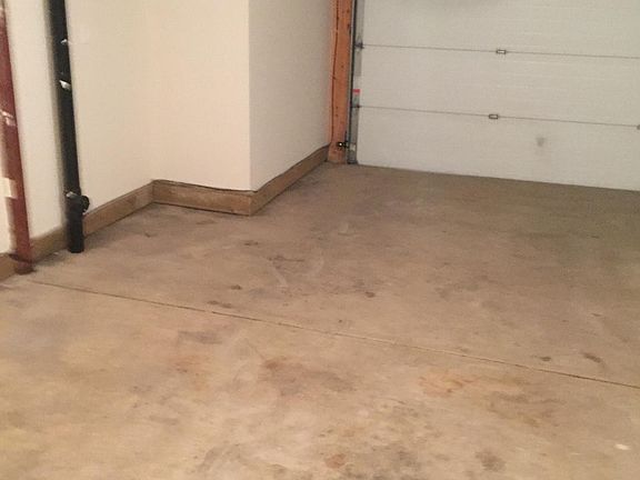 2-car garage with bump out