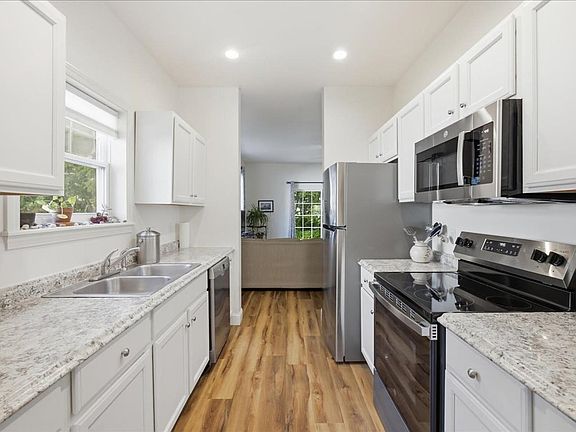 3rd image of 19 Marion Avenue