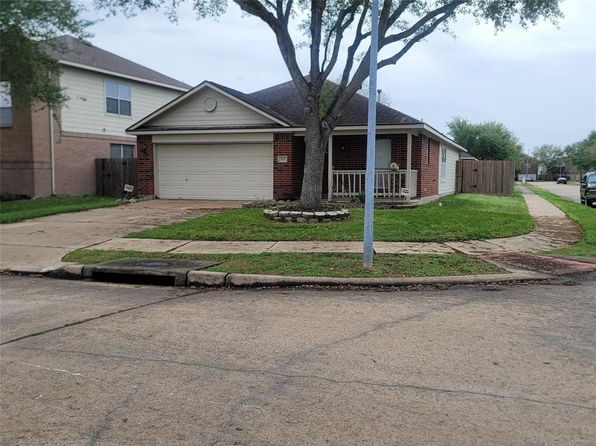 902 Andover Glen Dr