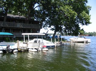 4877 Coleman Dr APT 8, New Franklin, OH 44319
