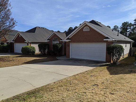2nd image of 595 Bradford Ln