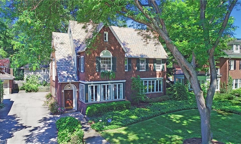 1st image of 2248 Woodmere Dr