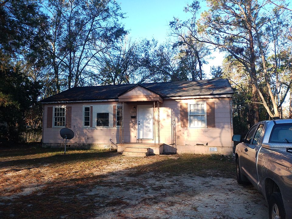 1st image of 2422 Giddens Dr