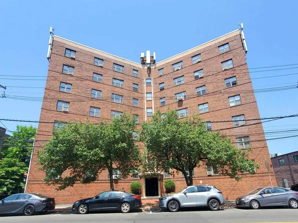8811 Bergenline Ave APT 22, North Bergen, NJ 07047
