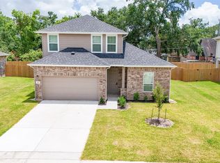 407 Magnolia St, Richwood, TX 77566