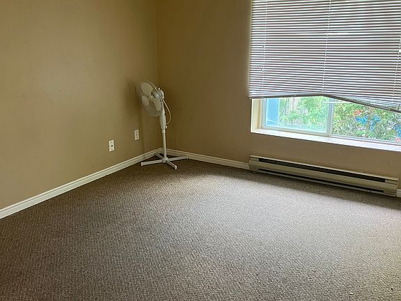 5th image of 485 1st Ave W #212