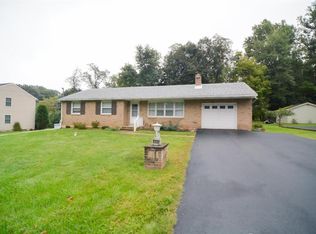 5324 Susan Rd, Coopersburg, PA 18036