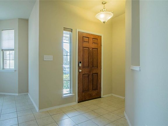 3rd image of 4721 Sleepy Meadows Dr