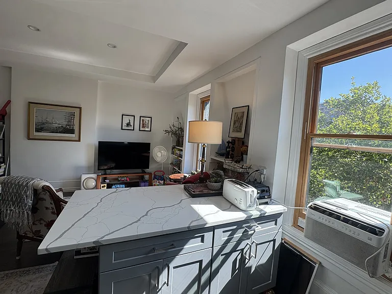 234 Washington Ave #4 — Photo 5