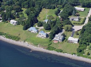 620 E Shore Rd, Jamestown, RI 02835