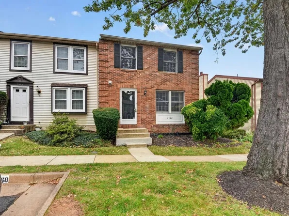 7988 Tyson Oaks Cir, Vienna, VA 22182