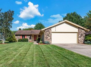 4712 N Saint James Dr, Muncie, IN 47304