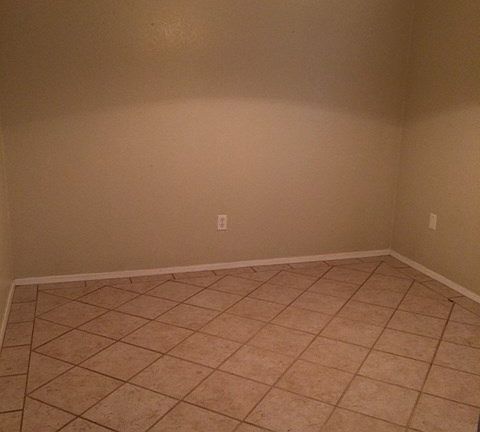 4th image of 5212 San Antonio Ave