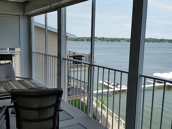 2nd image of 2301 S Lakeview Dr Unit 403