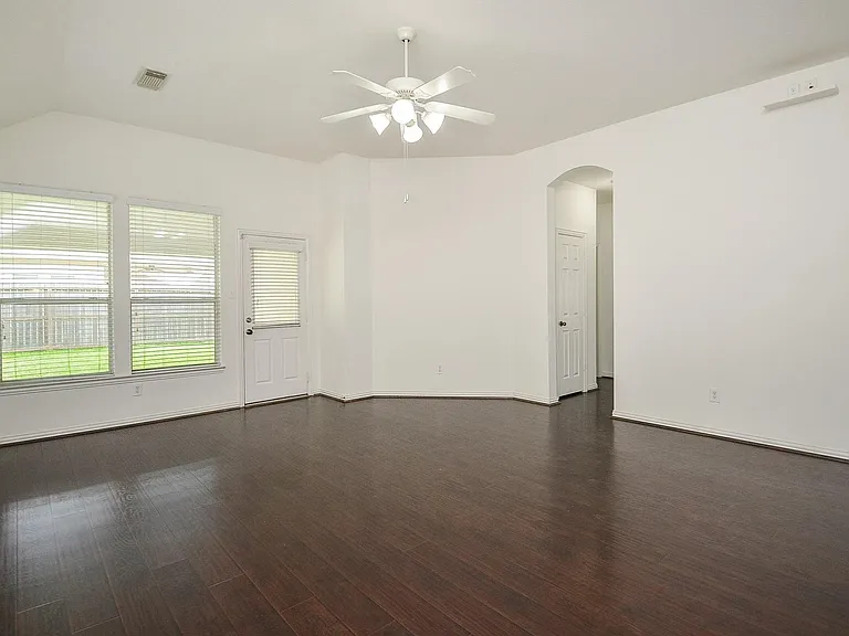 7038 Cornflower Ln — Photo 10