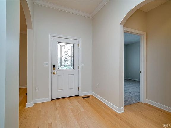 4th image of 6839 Lorien Woods Dr