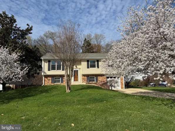 4501 Lantern Pl, Alexandria, VA 22306