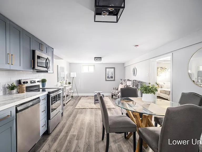 34 Ruskin St #2 — Photo 3
