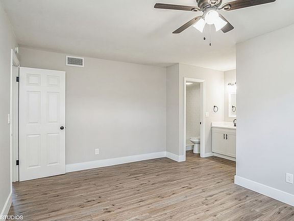 3rd image of 105 Lake Evelyn Dr #0
