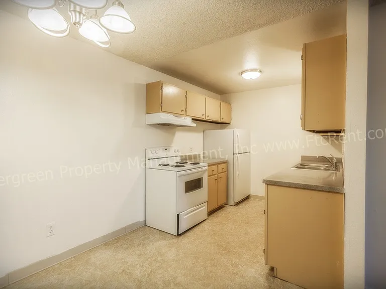 2034-2036 W Plum St — Photo 25