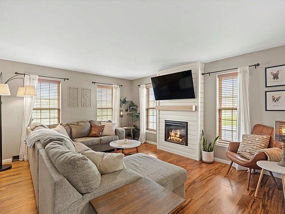 4th image of 5031 Eagles Perch Dr