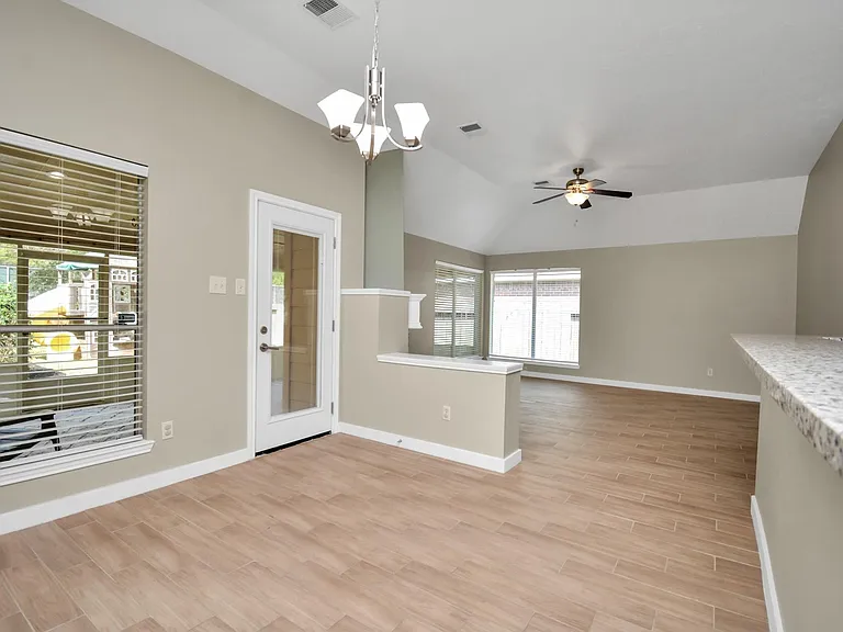 13339 Yaupon Holly Ln — Photo 19