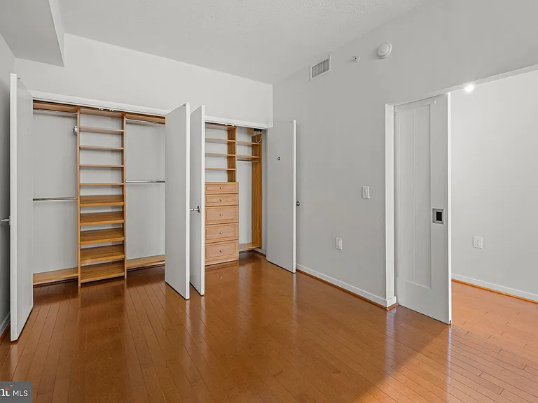 437 New York Ave NW #220 — Photo 13