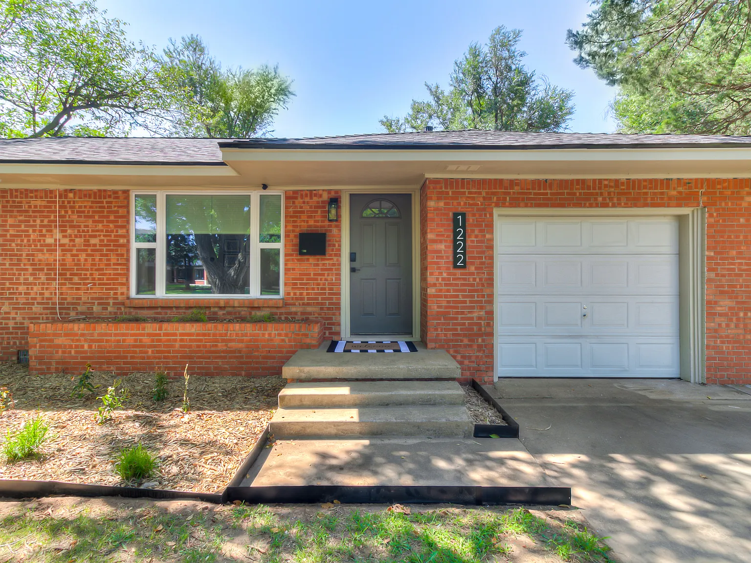 1222 W Boyd St — Photo 3