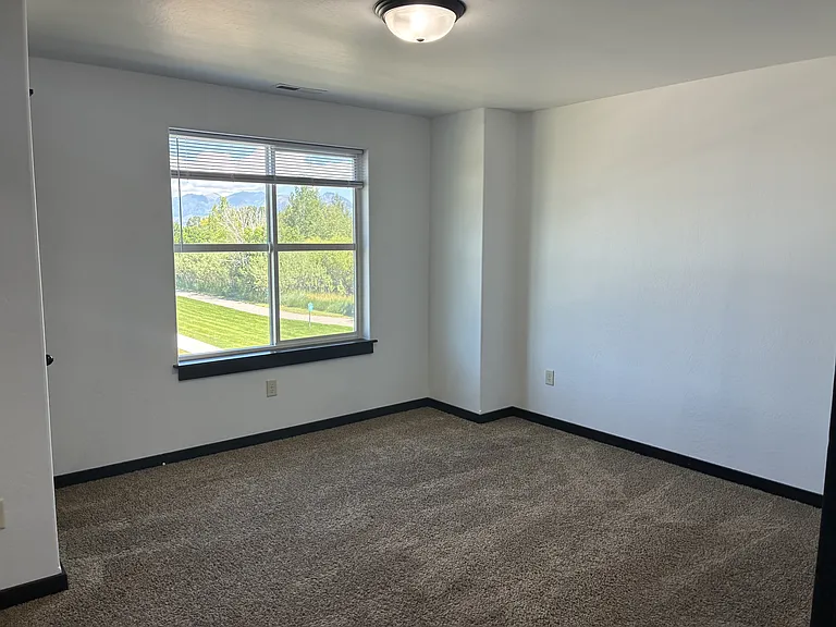 2286 Gallatin Green Blvd #C — Photo 10