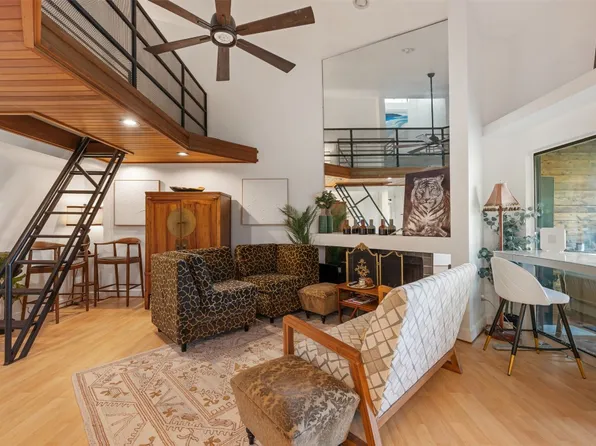 8200 Neely Dr APT 237, Austin, TX 78759