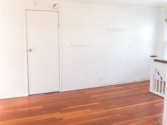5th image of 543 N 11th St Floor 2