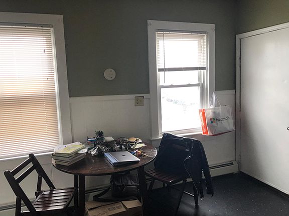 5th image of 127 1/2 De Pasquale Ave #2