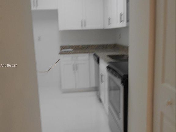 5th image of 3300 NE 192nd St APT 107