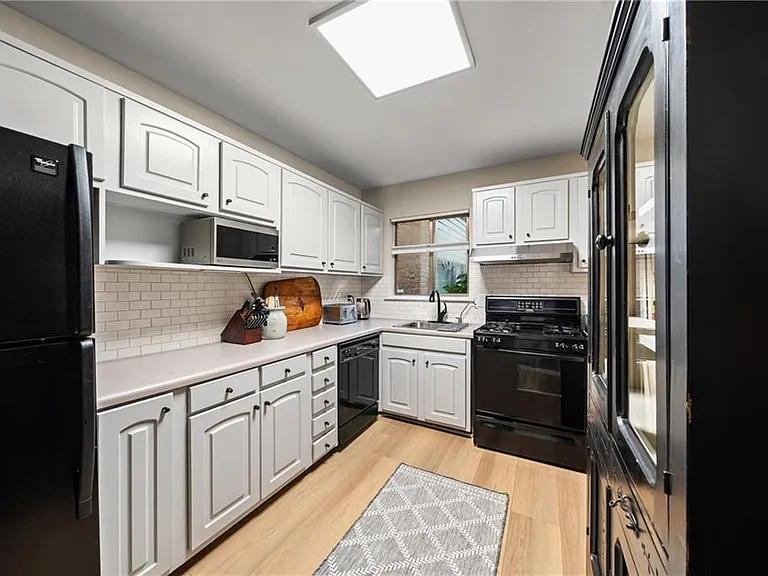 4300 Roswell Rd NE #28 — Photo 15