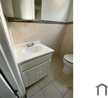1 Oneida St #1 — Photo 7