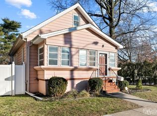 18 Liberty St, Fords, NJ 08863