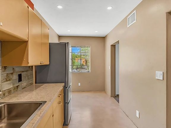 4th image of 722 N Palo Verde Blvd #720